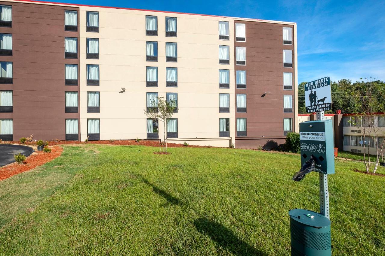 Red Roof Inn Plus+ Tuscaloosa - University Exterior photo